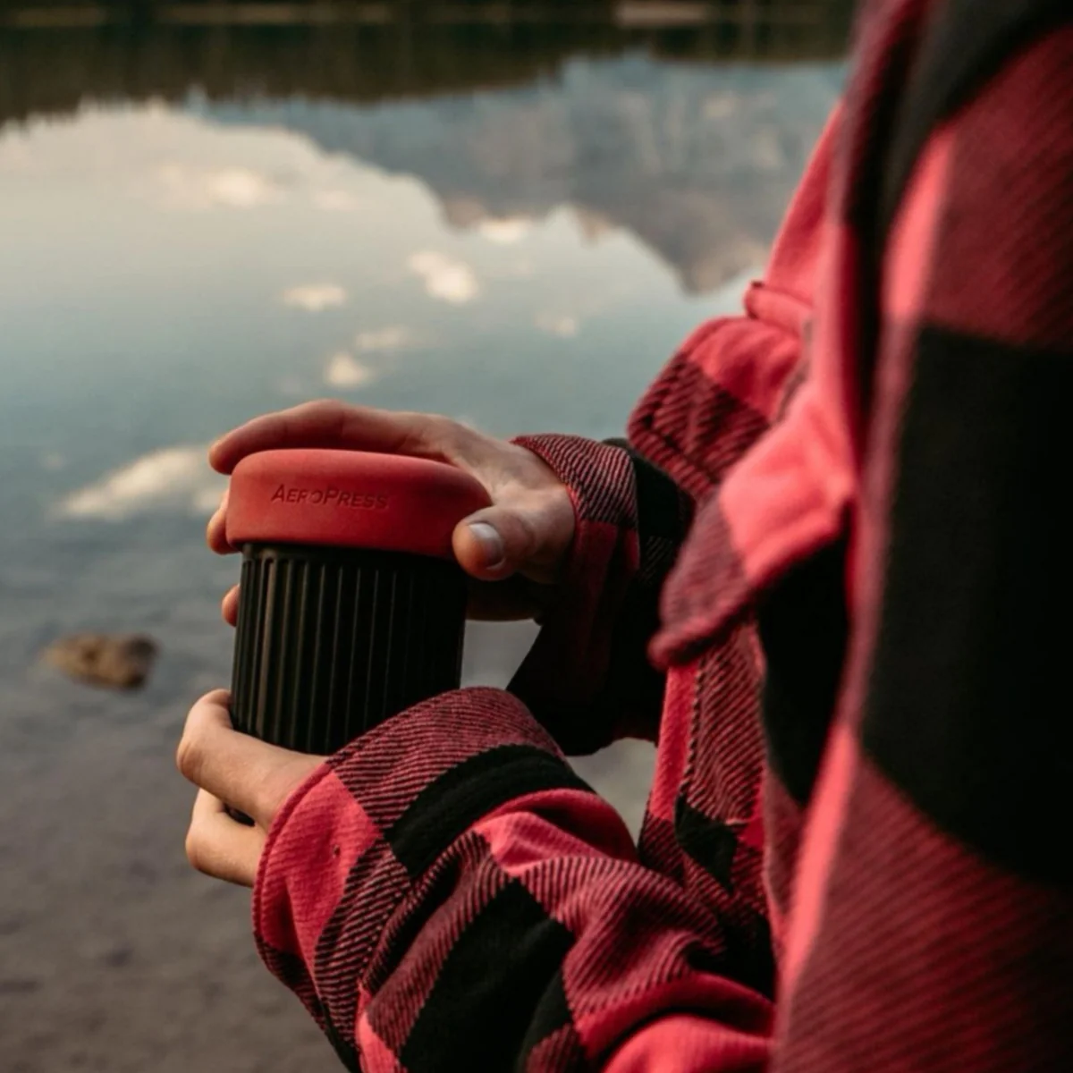 AeroPress GO Travel Coffee Maker with Metal Filter - Image 4